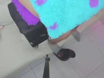 Nude Webcam with hot_entertainment - Chaturbate