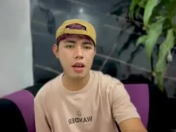 Sex Cam with p1noytwink_ - Chaturbate