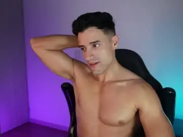 Adult Webcam with krops_ - Chaturbate
