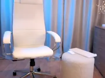 Live Sex with wild_berrrie - Chaturbate