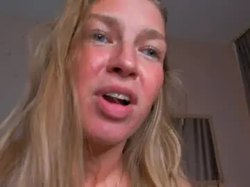 Live Sex Cam with jeannesnowru - Chaturbate