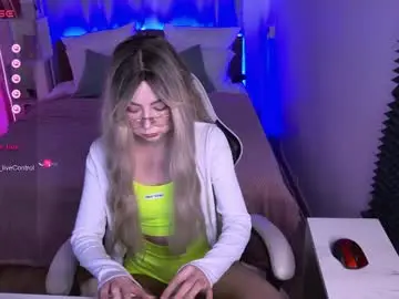 Live Sex Cam with sofiisun - Chaturbate