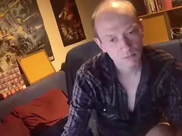 Adult Webcams with _svenerd_____ - Chaturbate