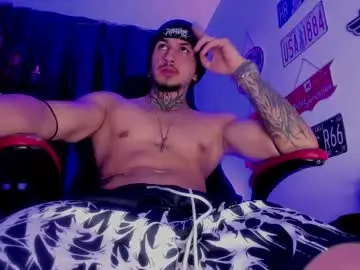 Watch Live Sex Cams with thebeastmaster_ - Chaturbate