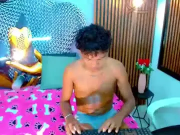 Nude Webcam with chrisshottx - Chaturbate