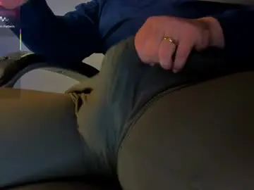 Live Sex Cam with bulgeart - Chaturbate