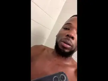 Sex Cam with zoom_19xx - Chaturbate