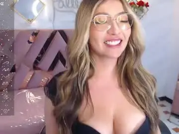 Watch Live Sex Cams with isabella__r - Chaturbate