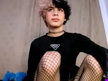 Live Sex Cam with darasweet20 - Chaturbate