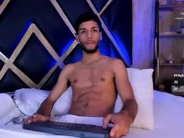 Live Sex Cam with thiagoferreti_ - Chaturbate