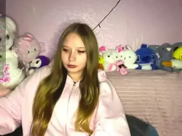 Adult Video Chat with madelainesperoni - Chaturbate