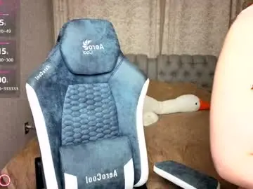 Sex Cam with rocky_foxy - Chaturbate