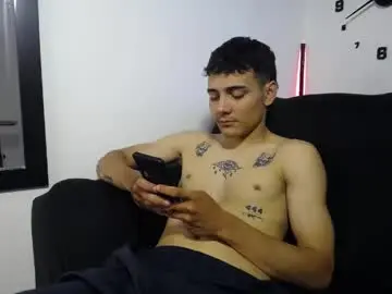 Adult Webcam with david4con - Chaturbate