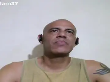 Nude Webcam with retlam37 - Chaturbate