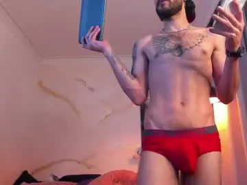 Sex Chat with yulianpereira25 - Chaturbate