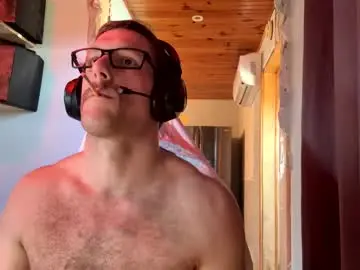 Live Sex with sillydillynewfie - Chaturbate