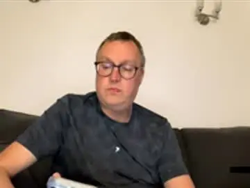 Live Sex with bihudddds - Chaturbate