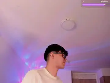 Best live sex cam show with mikeyvioleta - Chaturbate