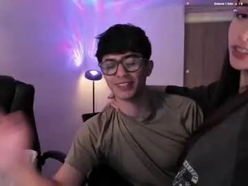 Sex Cam with mikeyvioleta - Chaturbate