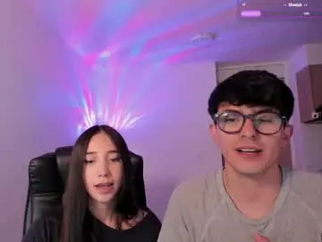 Nude Webcam with mikeyvioleta - Chaturbate