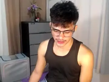 Watch Live Sex Cams with naughtyjosh_ - Chaturbate