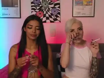 Adult Webcam with violettgrey_ - Chaturbate