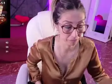 Live Sex Cam with scarlett_079 - Chaturbate