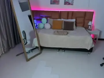 Live Sex Cam with tamy_edwards - Chaturbate