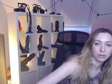 Adult Webcam with scarlet_sophie - Chaturbate