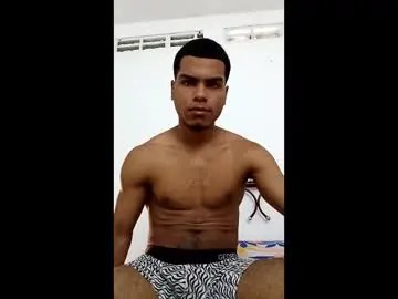 Adult Webcam with papiyosue - Chaturbate