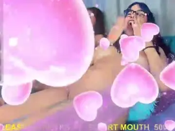 Adult Webcam with wetnaughtygirls - Chaturbate