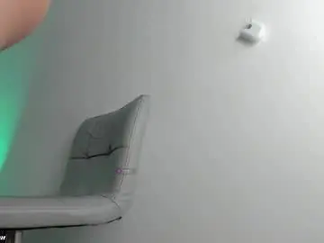 Sex Cam with queen_sophie_m - Chaturbate