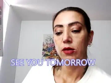 Live Sex with antoniavillamizar - Chaturbate
