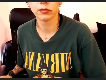 Live Sex with antoniavillamizar - Chaturbate