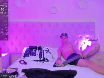 Sex Cam with derrymeyers - Chaturbate