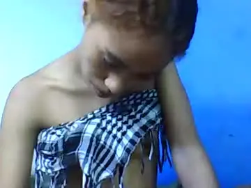 Live Sex Cam with sayaah01 - Chaturbate