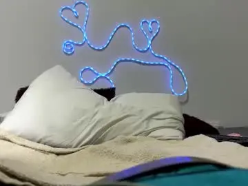 Watch Live Sex Cams with laura_1717 - Chaturbate