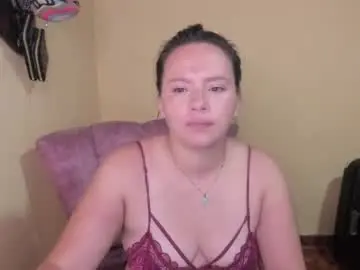 Live Sex Cam with lunnadoll - Chaturbate