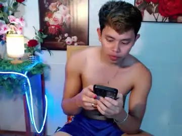 Nude Webcam with seductive_maxxx - Chaturbate