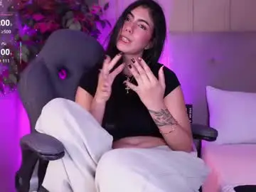 Live Porn with melaniebrett - Chaturbate