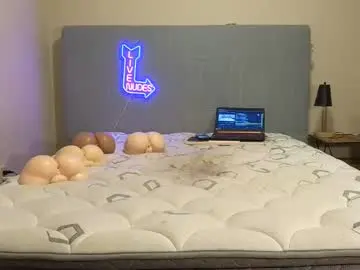 Sex Cam with shave_deeez - Chaturbate