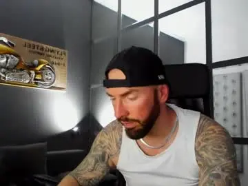 Nude Webcam with arongrant - Chaturbate