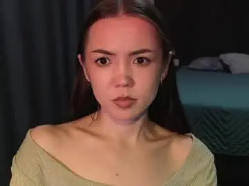 Nude Webcam with sweetieee_kira - Chaturbate