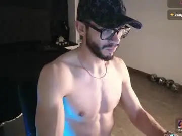 Live Sex with phantom_bigger1 - Chaturbate