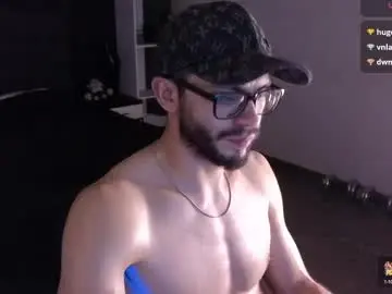 Watch Live Sex Cams with phantom_bigger1 - Chaturbate