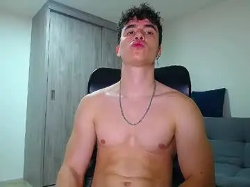 Live Sex Cam with andre_parker - Chaturbate