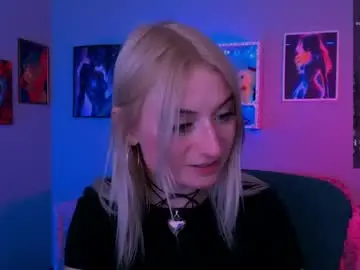Live Sex with venezia_barton - Chaturbate