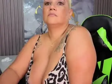 Free Live Porn with gianellacox - Chaturbate