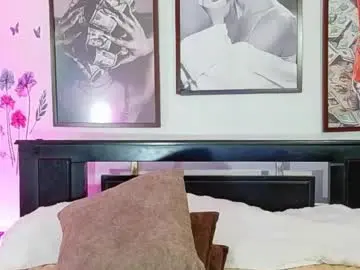 Live Porn with loretahorny - Chaturbate