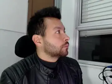 Live Sex Cam with cumcamok - Chaturbate